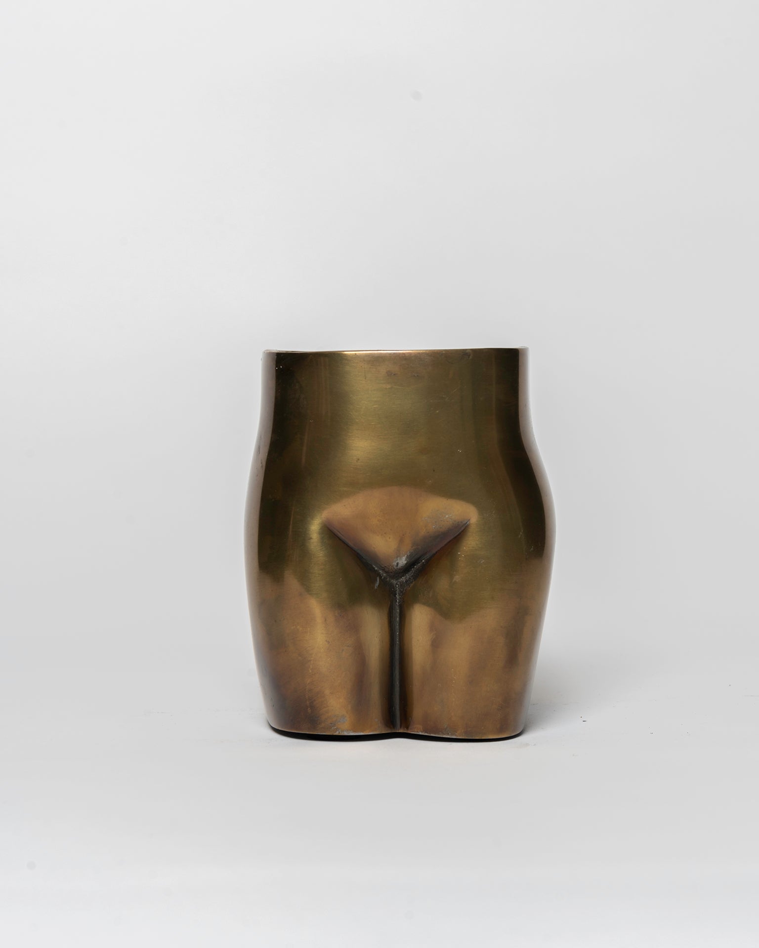 IRON BUTT - Poured Candle Bar